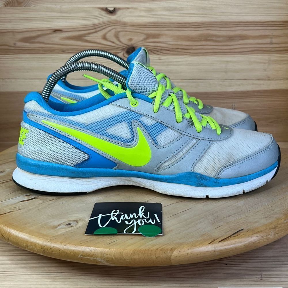Nike Total Core TR 2 White Volt Metallic Platinum Athletic Shoes Women’s Size 9